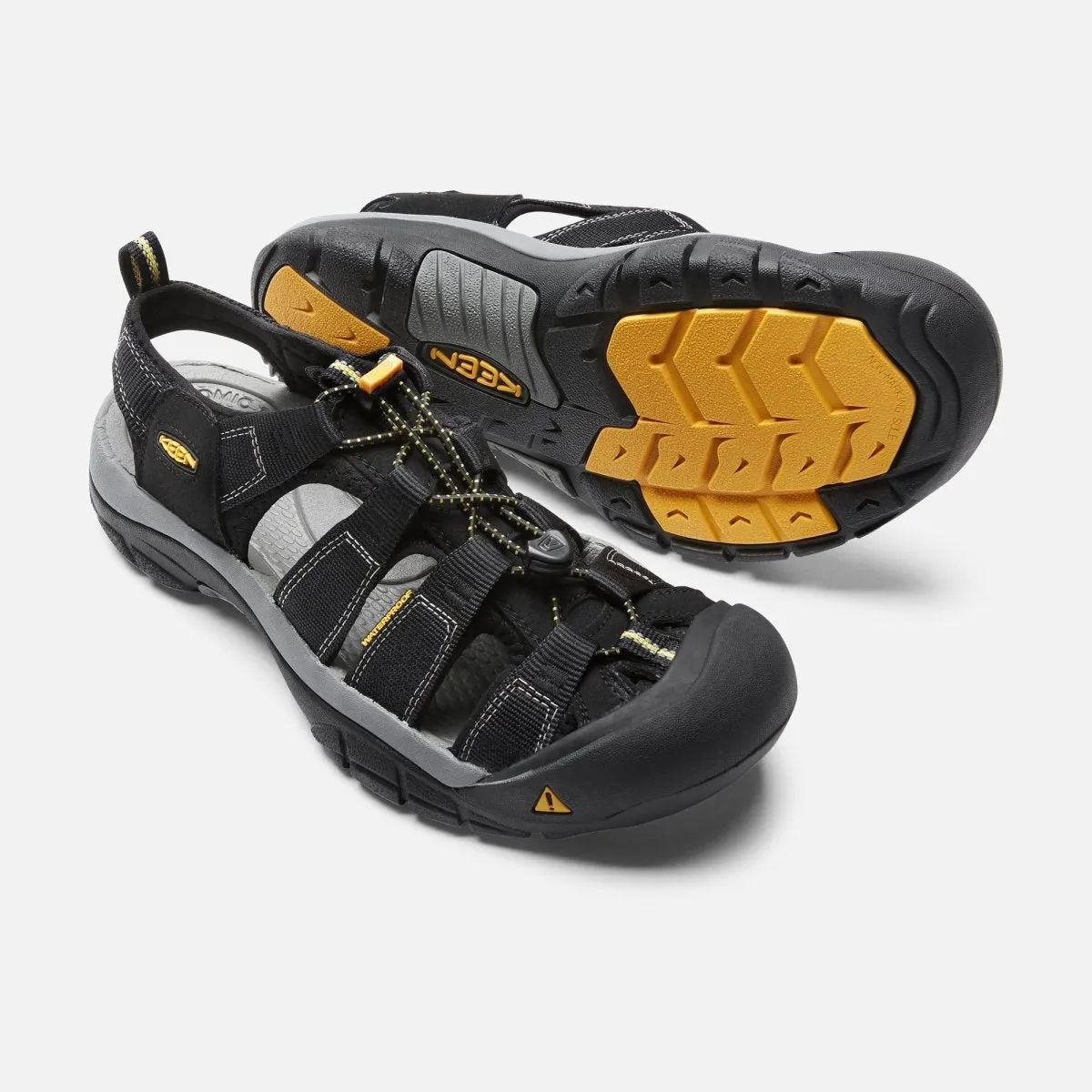 Keen Men's Newport H2 Black Fabric Water Friendly