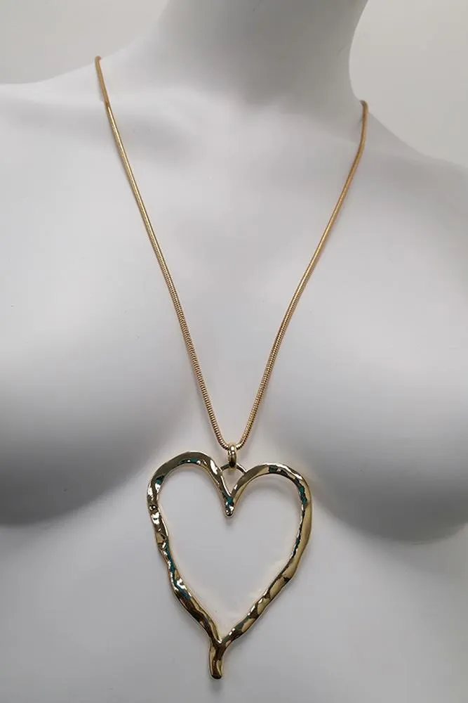 METALLIC TWIST BORDER HEART NECKLACE