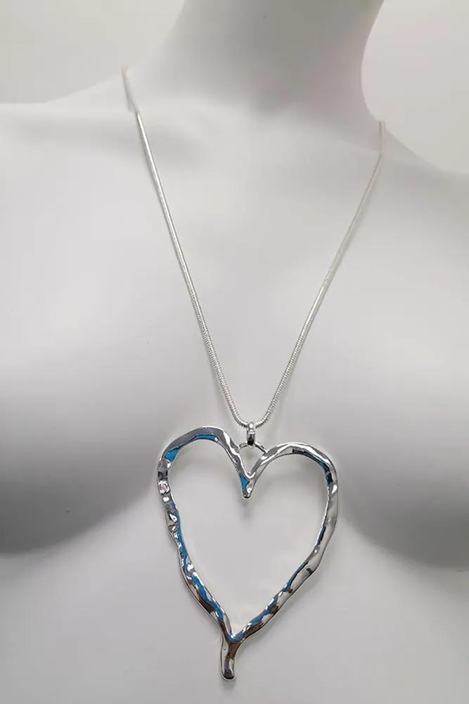 METALLIC TWIST BORDER HEART NECKLACE