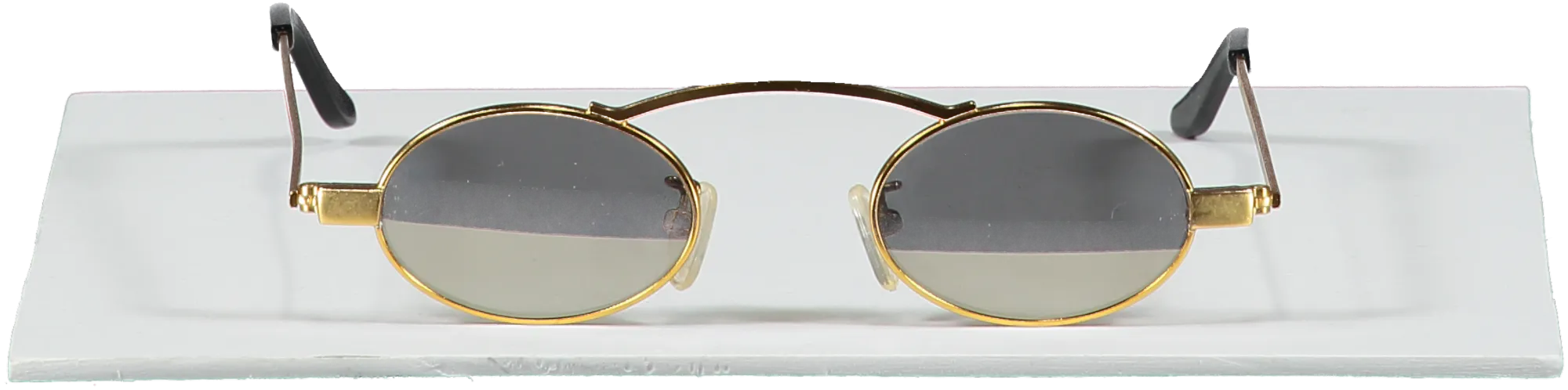 Roberi & Fraud Metallic Gold Doris 2.0 Sunglasses in case