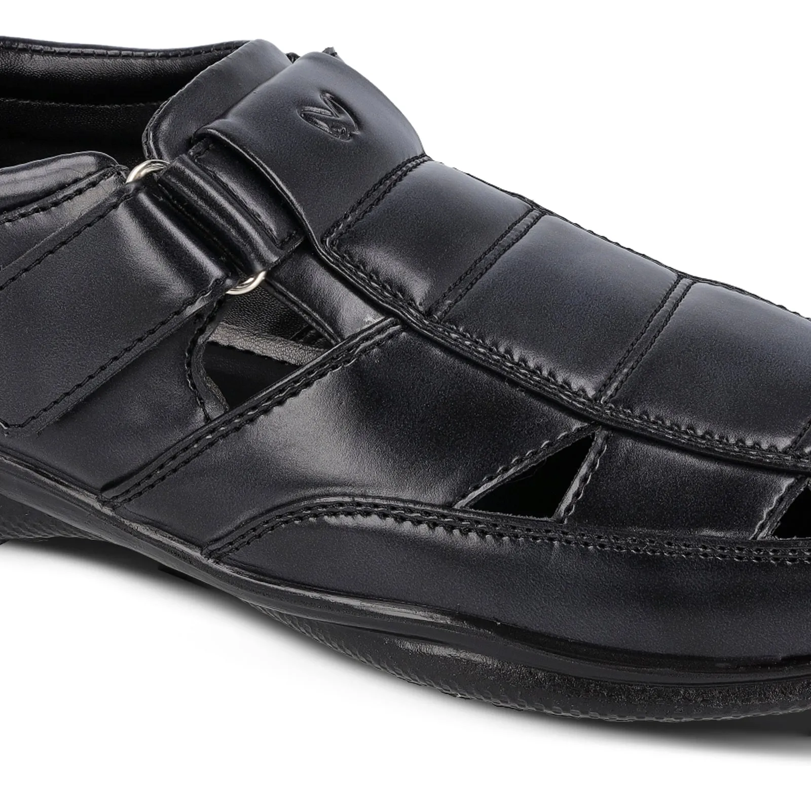 Walkaroo Xgo Men Solid Roman Sandals  - WF6255 Black